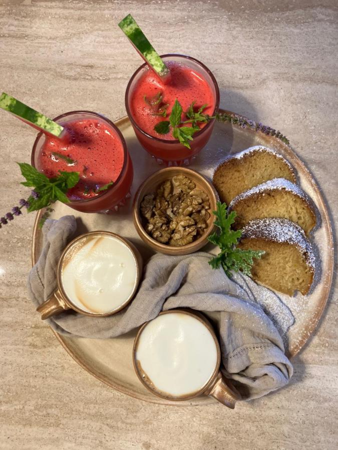 Ethos Vegan Suites Fira  Ngoại thất bức ảnh