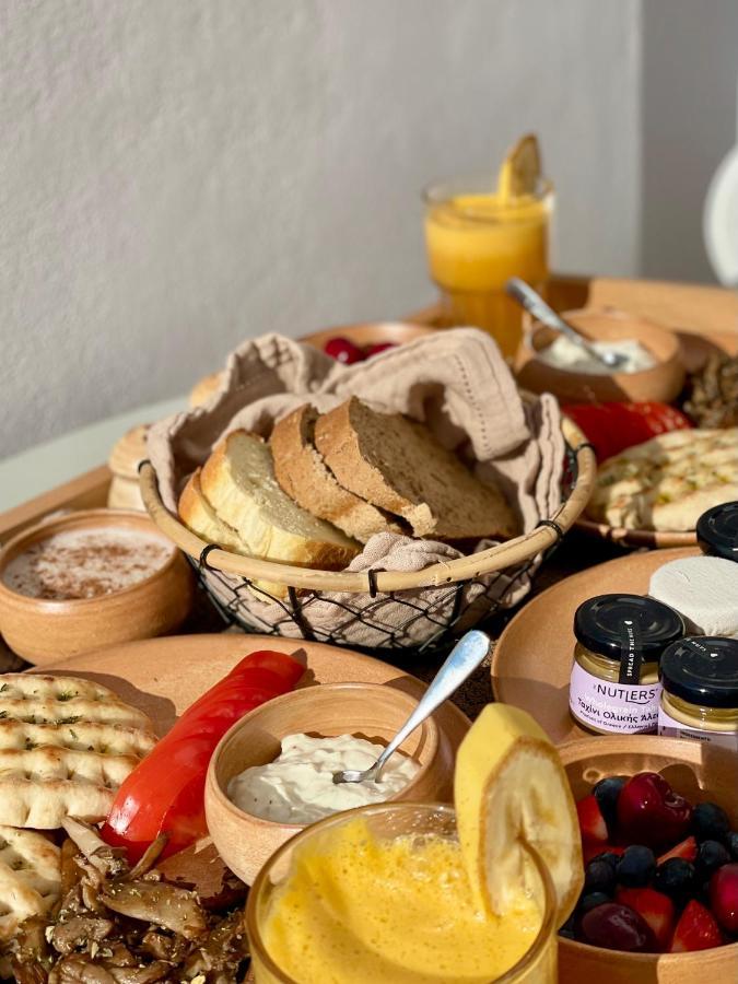 Ethos Vegan Suites Fira  Ngoại thất bức ảnh